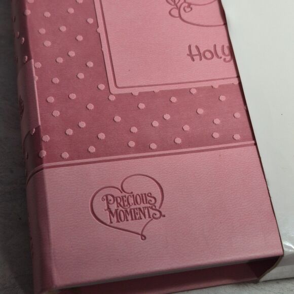 Precious Moments Girl's Bible, Pink Leather Soft 2021 Children's Bible In A Case - Picture 3 of 13